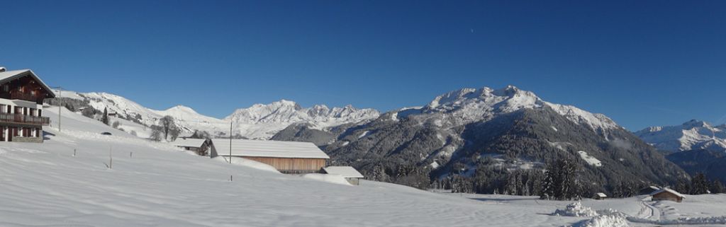 Vue panoramique sur le Mont-Blanc, chaine du Beaufortain