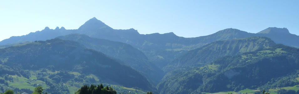 Chaine du Mont Charvin et des Aravis